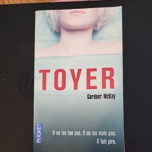 📚 4/$20 📚 Pocket Book 'Toyer' by Gardner McKay - In French